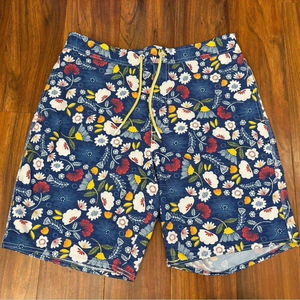 Johnnie-O Jaffa Swim Trunks Blue Floral Pattern Summer Beach